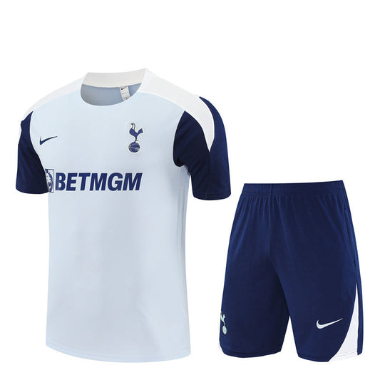 CAMISETA Y PANTALONES CORTOS PARA NIÑOS TOTTENHAM HOTSPUR 25/26