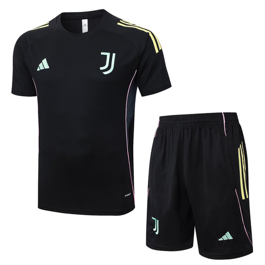 CAMISETA Y PANTALÓN CORTO ENTRENAMIENTO JUVENTUS 25/26