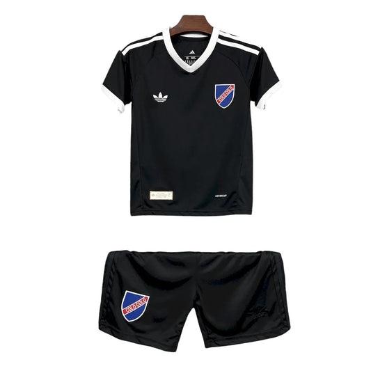 UNIFORME NIÑOS COLO-COLO 100 AÑOS 2025/26